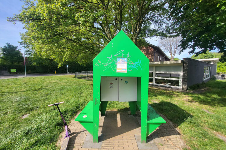 Hilvertsweg BukBieb-BuurtBankje