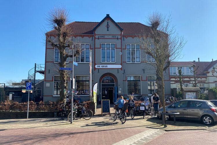 Schrijf voor de mensenrechten